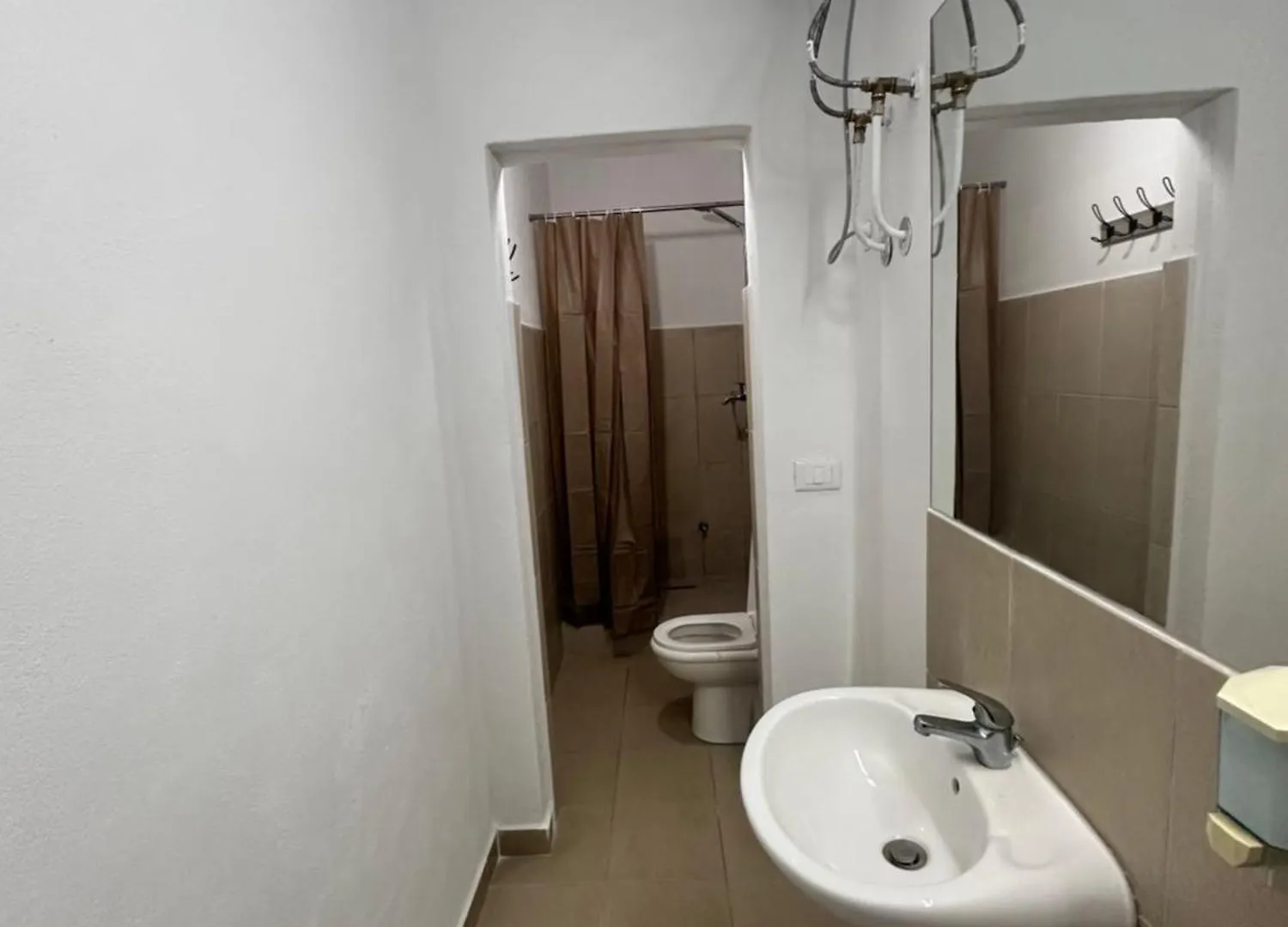 Hotel Guest House Banaj Ibe