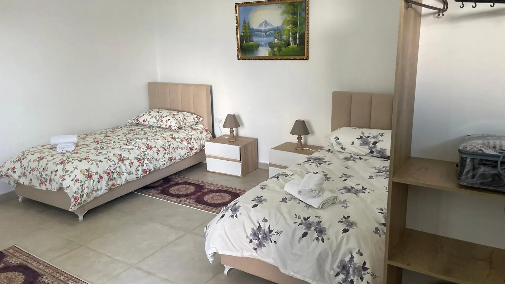 Hotel Guest House Banaj Ibe